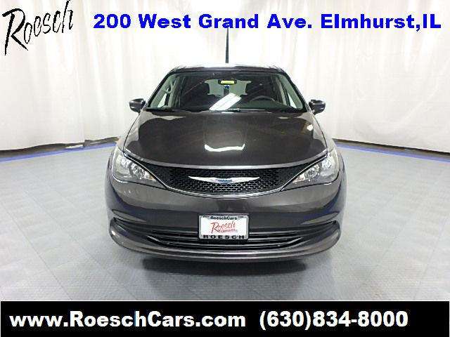 2017 Chrysler Pacifica Touring 4dr Mini-Van